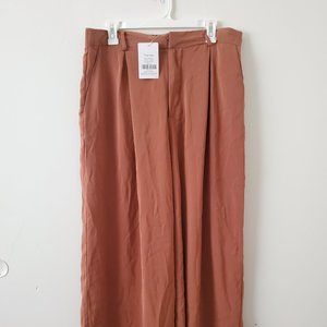 NWT Carmel Wide Leg High Waisted Pants